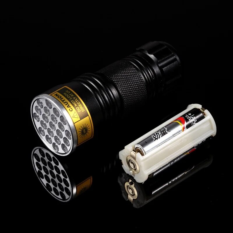 Powerful 21 LED pocket UV lamp