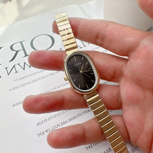 Luxury Oval Women's Quartz Watch (Stainless Steel)